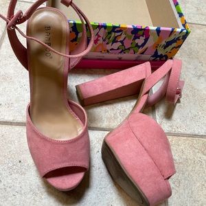 Pink platform heels sandals size 8.5 - like NEW